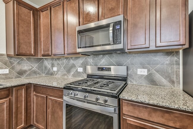 Building Photo - 5047 Royal Amber Ln