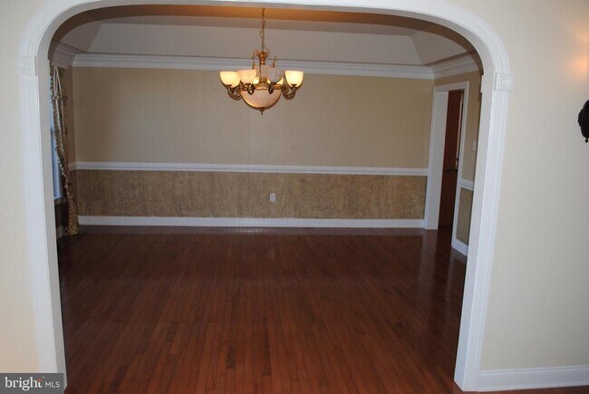 Building Photo - 1550 Knobb Hill Ln