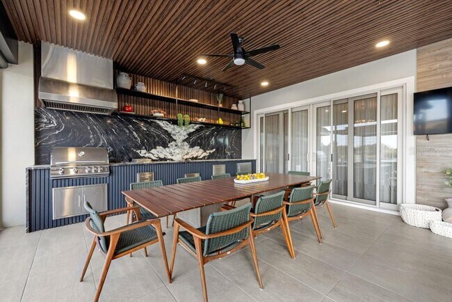 Building Photo - 15699 Panther Lake Dr