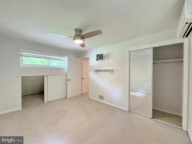 Building Photo - 29080 Autumnwood Dr