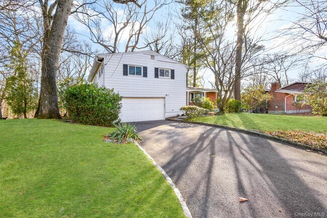 Building Photo - 25 Woodhollow Ln