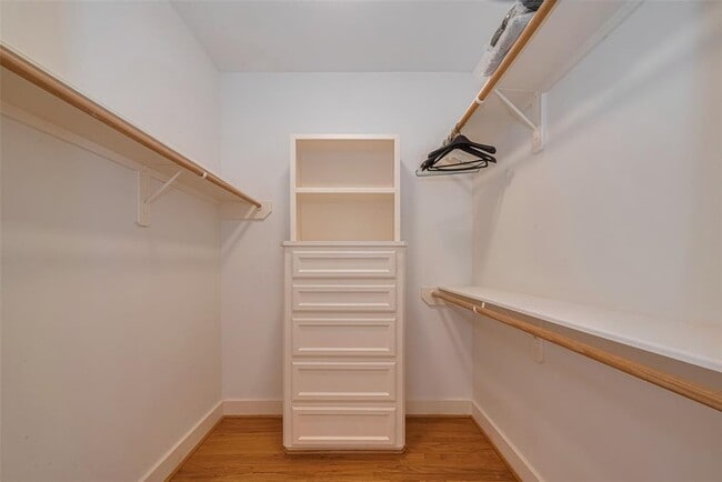 Building Photo - 5338 Fayette St