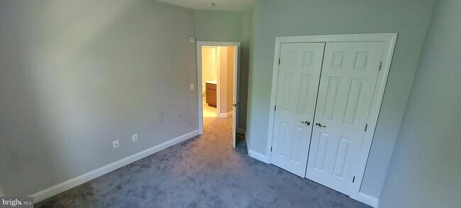 Building Photo - 1056 Rye Dr