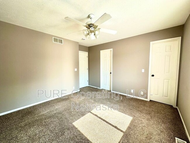 Building Photo - 1009 Bison Cir