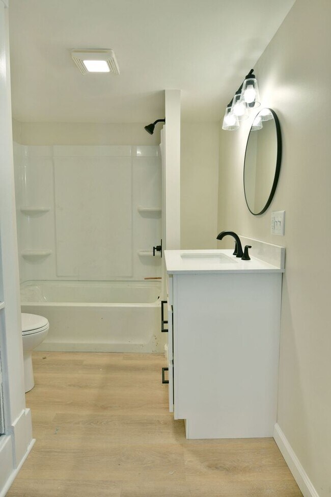 Building Photo - 310/312 Prospect St