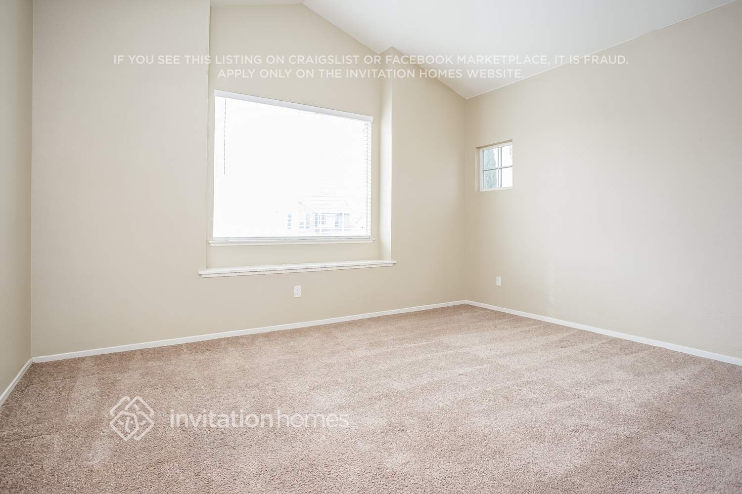 Building Photo - 2547 Foghorn Way