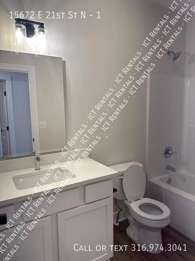 Building Photo - 15672 E 21st St N