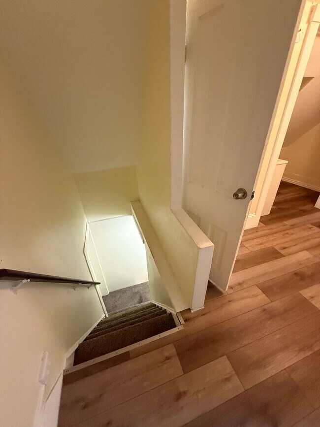 Building Photo - *Friendly Road, LLC 3404-3406 Walton Ave