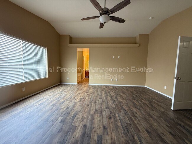 Building Photo - 1526 S 217th Dr