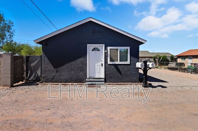 Primary Photo - 436 S Oregon St