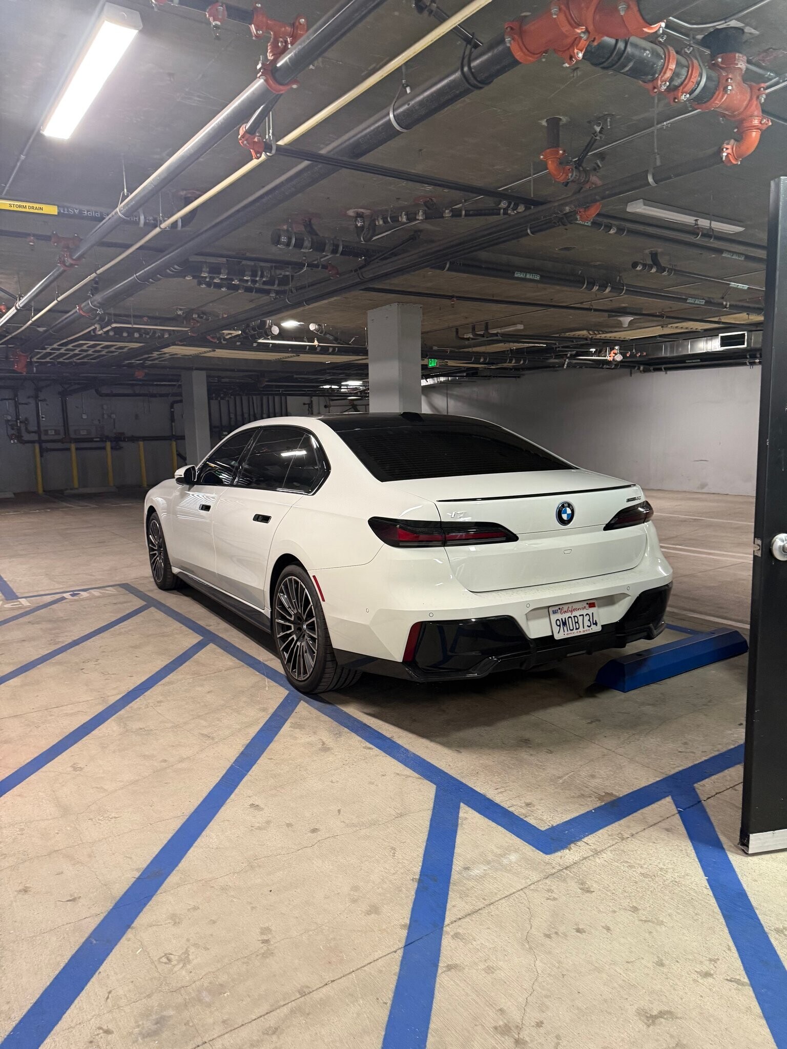 Building Photo - 5923 Laurel Canyon Blvd