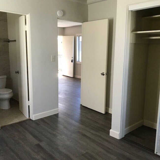 Building Photo - Live Steps from the Sand at Ensenada Court!  South Mission Beach | 1 Bed · 1 Bath