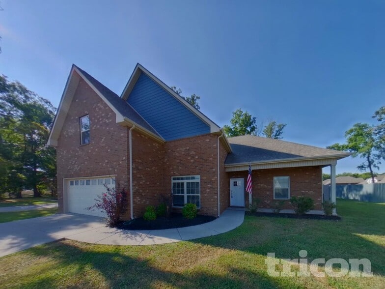 Building Photo - 5105 Cloverhill Dr