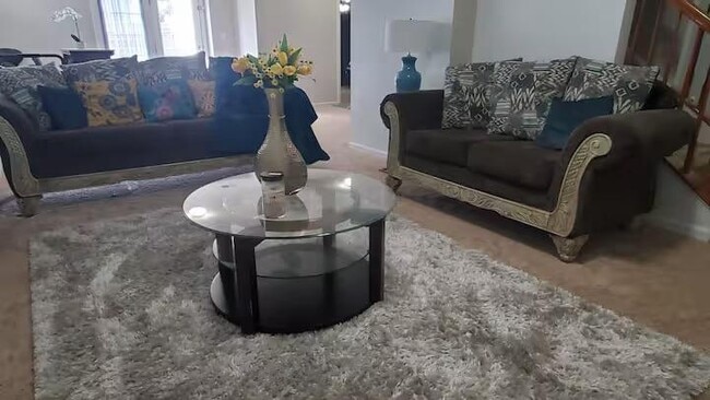 Building Photo - 2883 Myrtlewood Dr