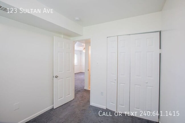 Building Photo - 123 Sultan Ave