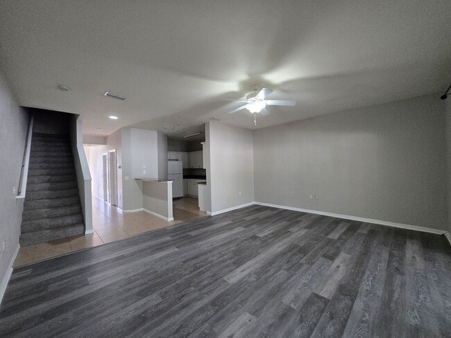 Building Photo - 1571 NW 29th Rd