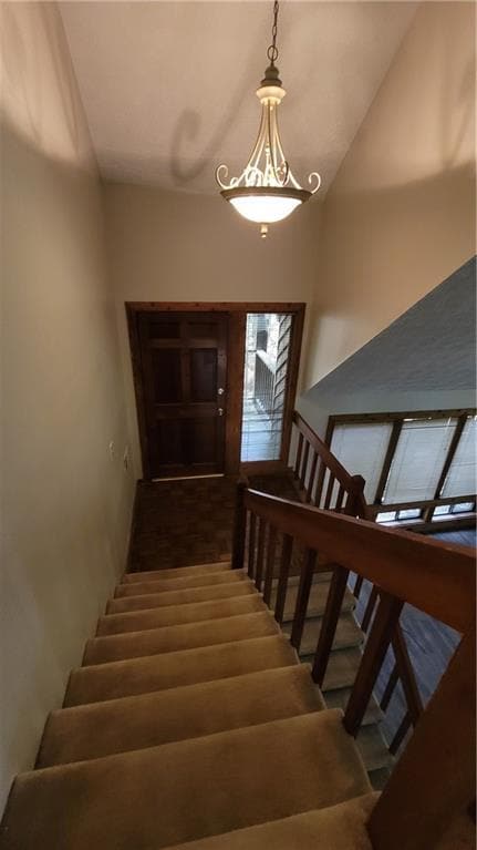 Building Photo - 4621 Kings Crossing Dr NE