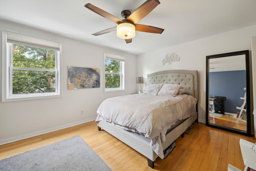 Building Photo - 813 N 15th St