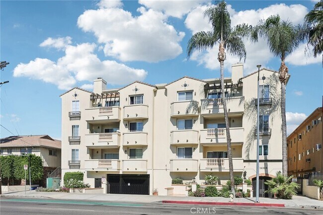 Building Photo - 14343 Burbank Blvd
