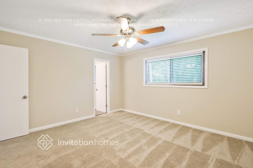 Building Photo - 3164 Periwinkle Dr