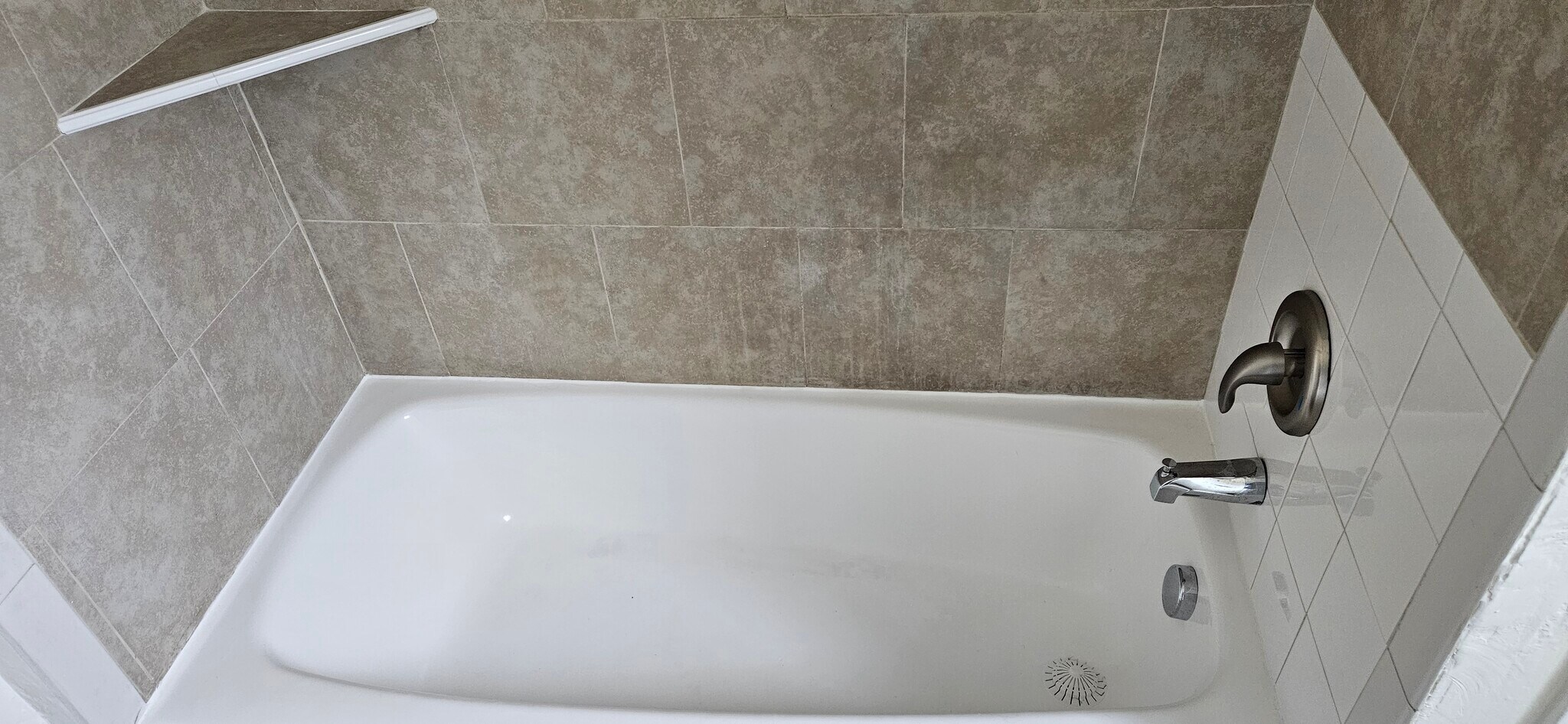 Building Photo - 2221 Cooper Ave