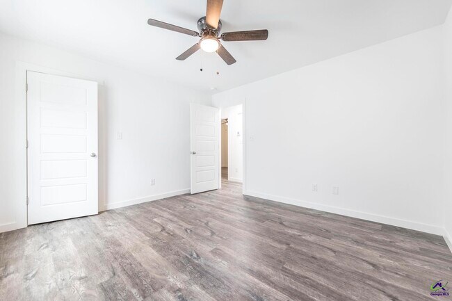 Building Photo - 106 Leisure Pointe Rd