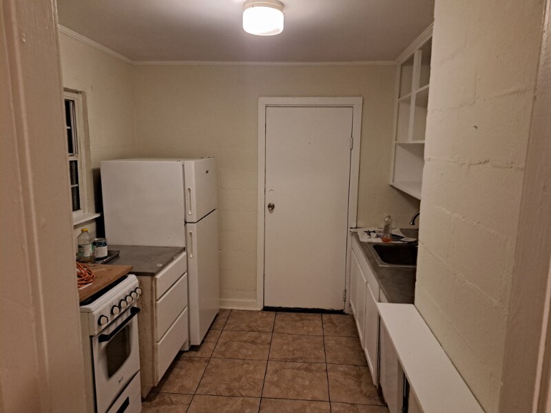 Building Photo - 1426 Pepper Dr