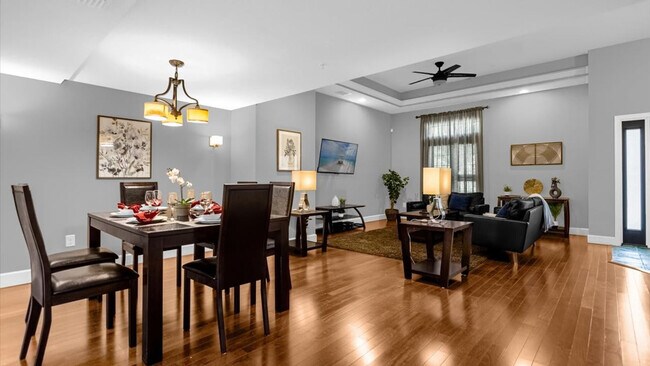 Building Photo - 14545 Damai Ln