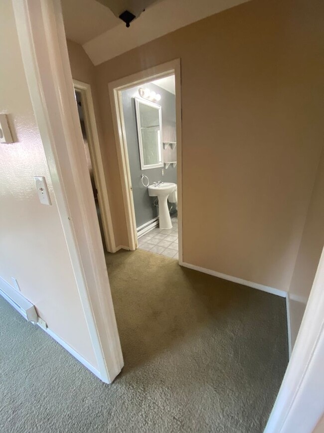 Building Photo - Johnson Duplex Apartments