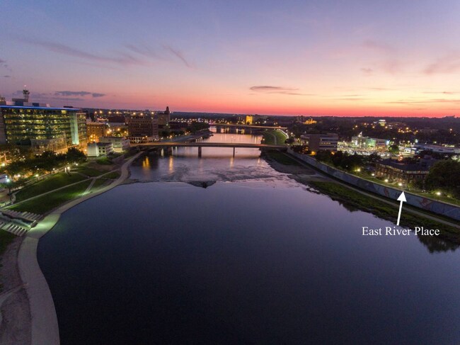 Primary Photo - 11 Linwood St