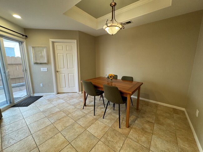 Dining area - 2026 Garnet Ave