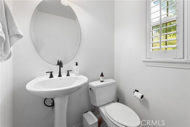 Building Photo - 122 Coral Rose