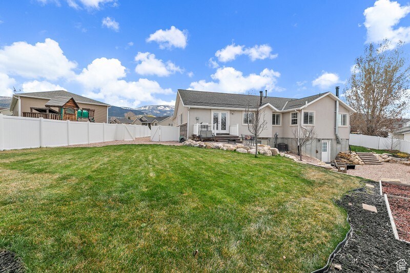 Building Photo - 535 E 30 N