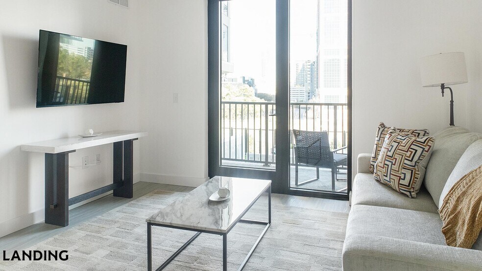 Building Photo - 1007 S Mint St