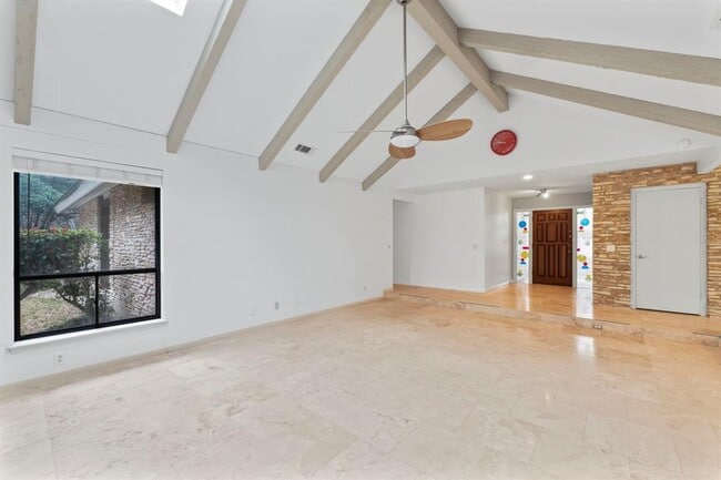 Building Photo - 11532 Spicewood Pkwy