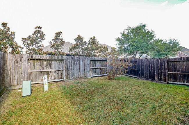 Building Photo - 12235 Stellano Ln