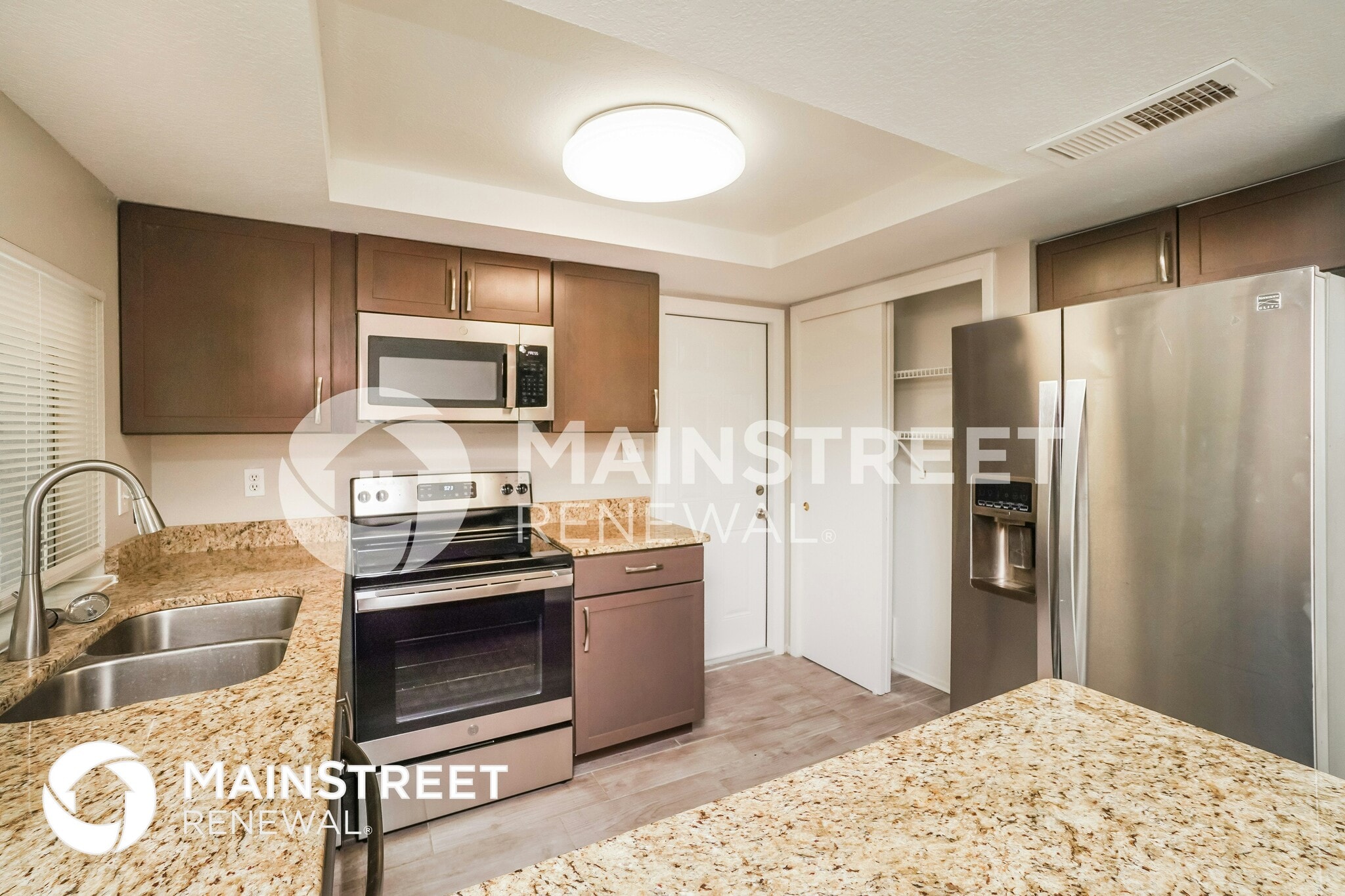 Building Photo - 8803 Seeley Ln