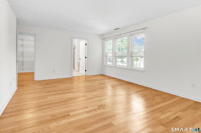 Building Photo - 259 Mayfield Dr