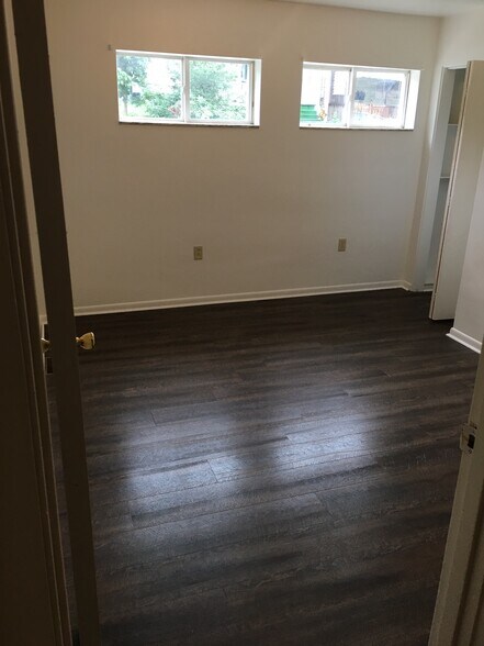 Building Photo - 3209 Ward St