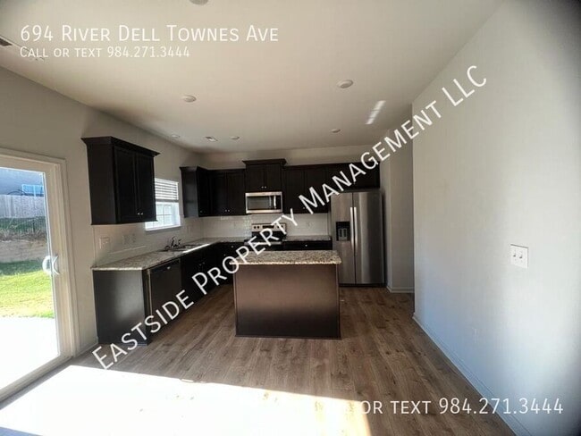 Building Photo - 694 River Dell Townes Ave.