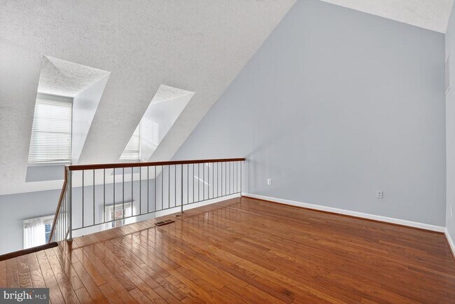 Building Photo - 12859 Mill House Ct