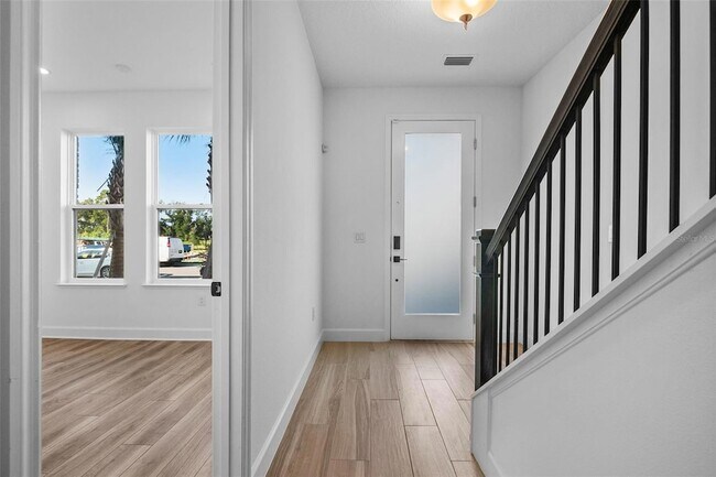 Building Photo - 2311 Brix St