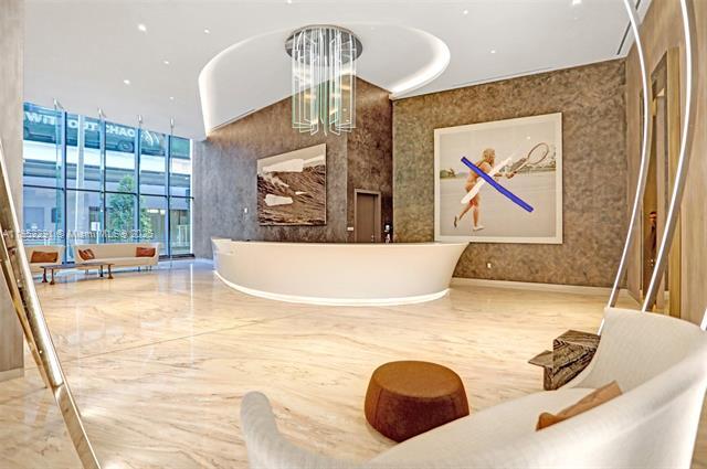 Building Photo - 1000 Brickell Plz
