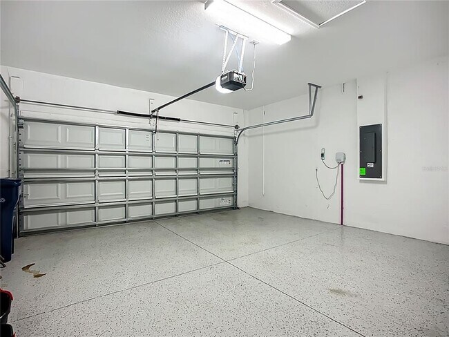 Building Photo - 10005 Patterson Wy