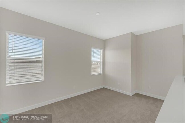 Building Photo - 14989 RedCove Pl