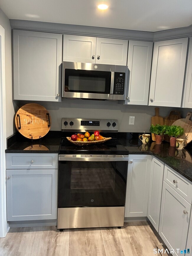 Building Photo - 1197 Ratley Rd