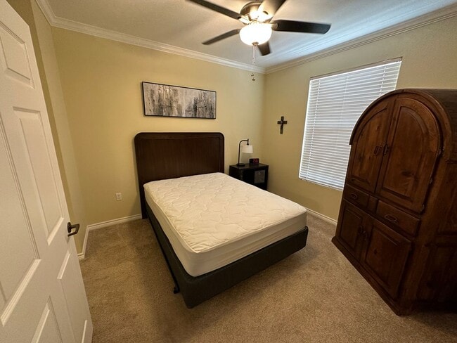 Building Photo - 1 Bed 1 Bath located at Casa De Soledad!