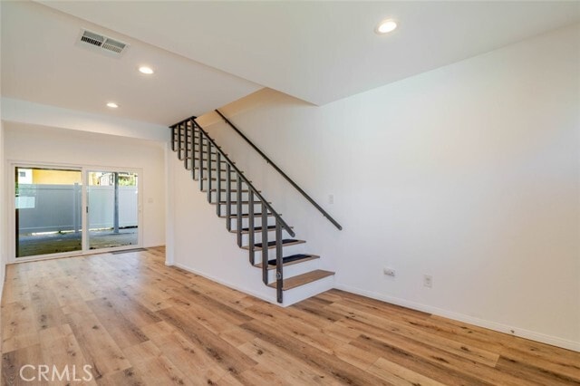 Building Photo - 15243 Valleyheart Dr