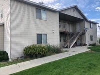 Building Photo - 805 E Riggs St