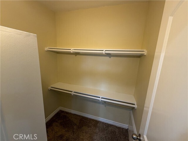 Building Photo - 2227 E Westport Dr